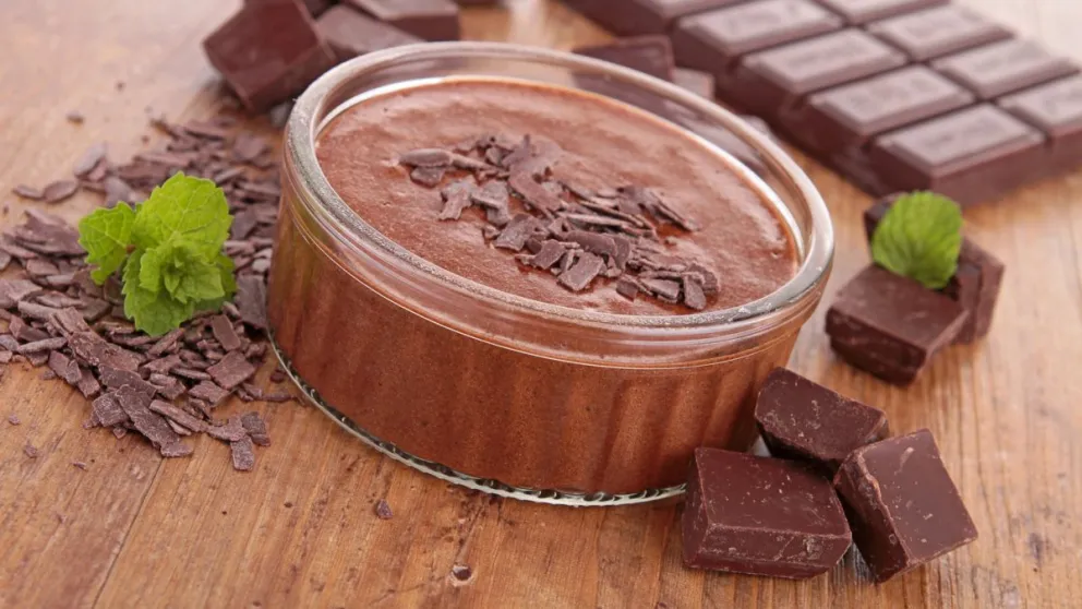 Receta para fanáticos del chocolate: cómo hacer una mousse riquísima y esponjosa