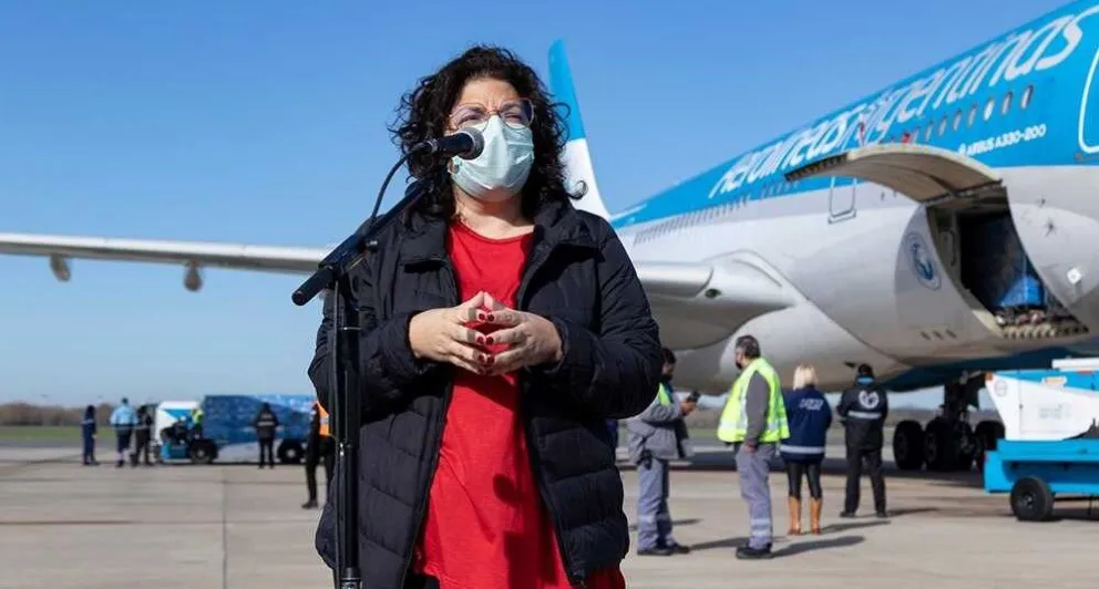 Vizzotti advirtió sobre la llegada de la variante Ómicron al país: dio una posible fecha de rebrote