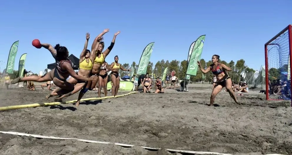Viedma una de las sedes confirmadas para el Circuito Argentino de Beach Handball 2022