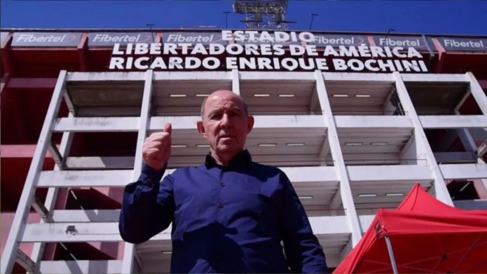Ricardo Bochini fue homenajeado por Independiente y el estadio ahora llevará su nombre
