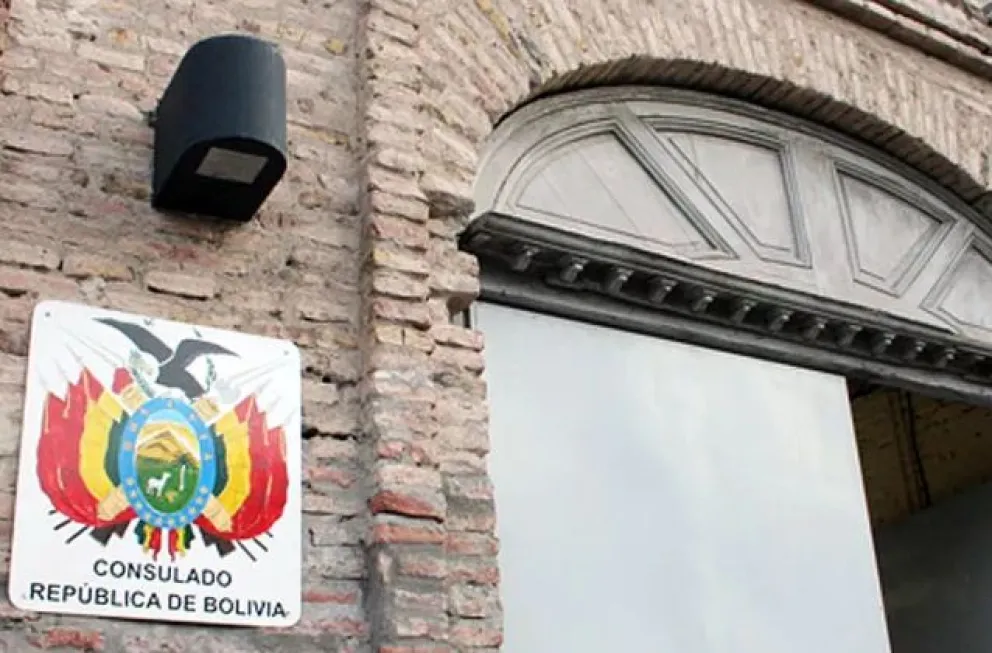 El Consulado de Bolivia lanza un nuevo servicio de renovación de cédulas