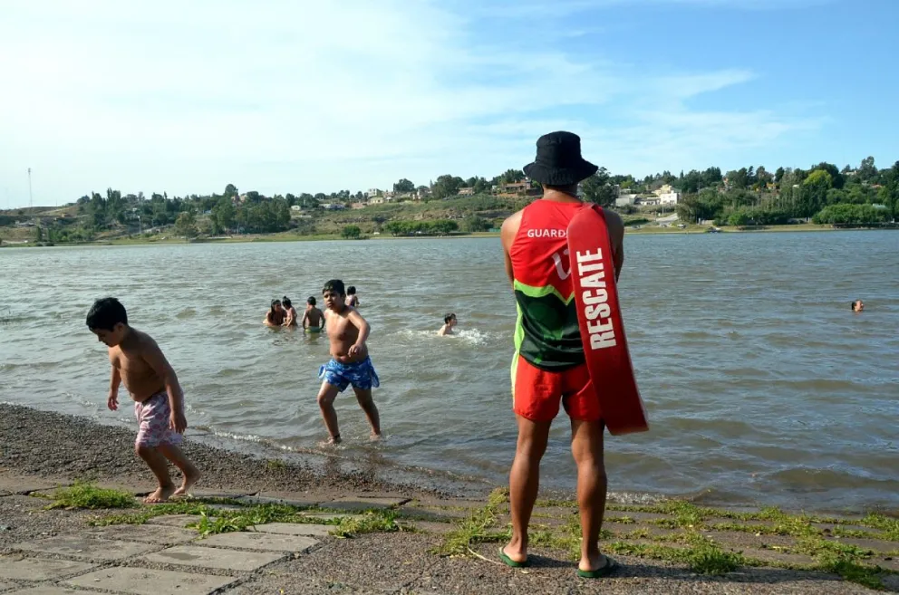 Continúan las temperaturas extremas en Viedma y región, aunque con alivio intermedio