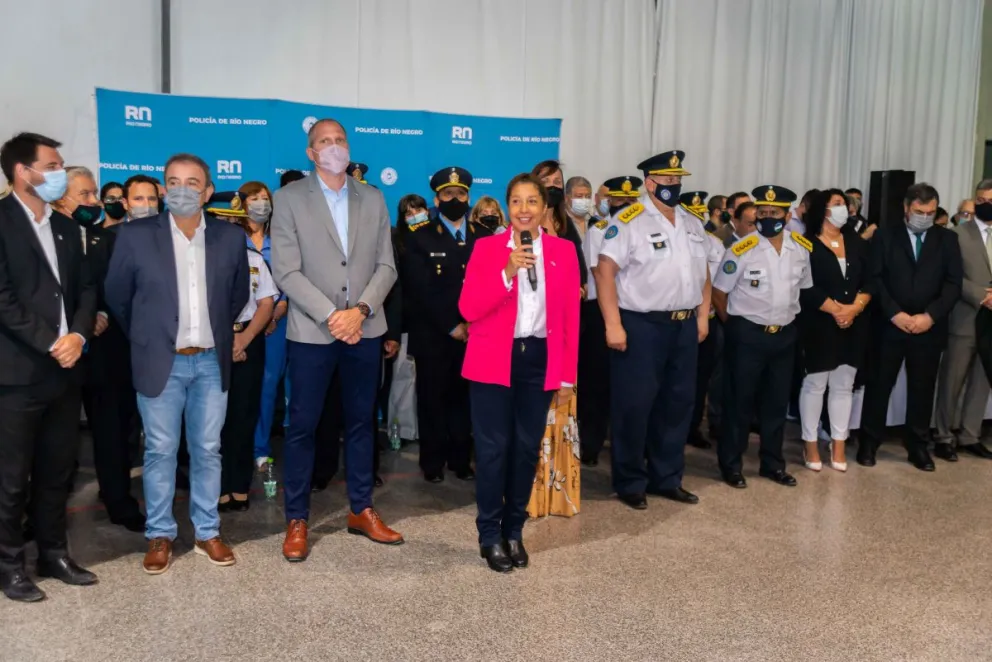 Fuerte respaldo de Carreras a la Policía al cumplirse 64 años de su creación