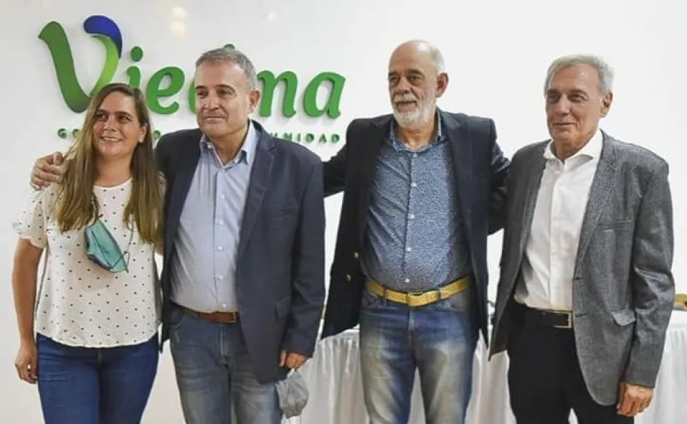 Vecinos, actores sociales, culturales y políticos llenaron el Municipio