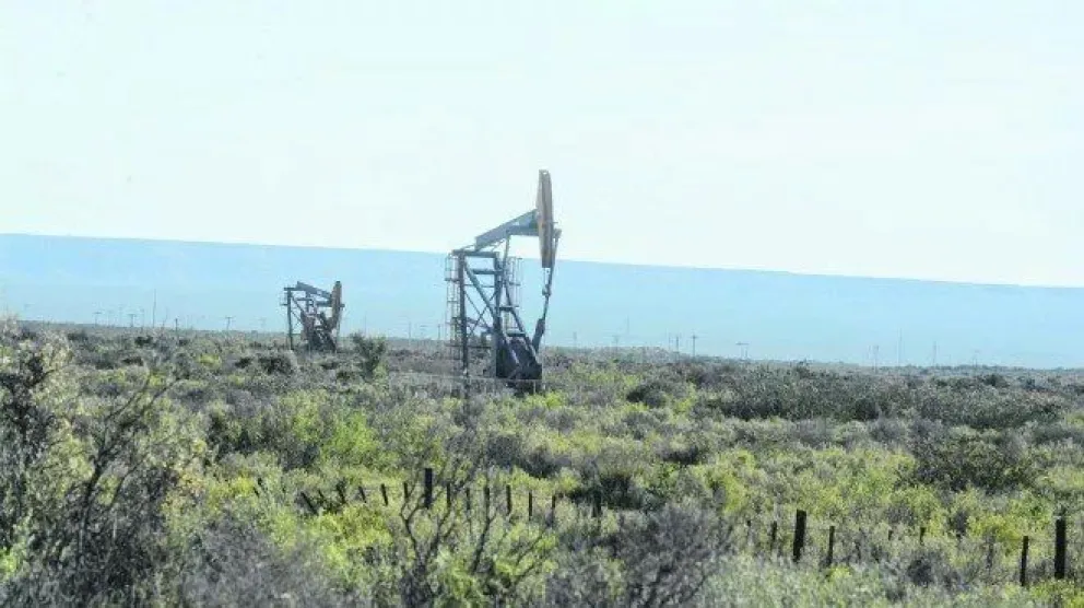 Enviaron a la Brigada de Control Ambiental a la zona del masivo derrame del petróleo