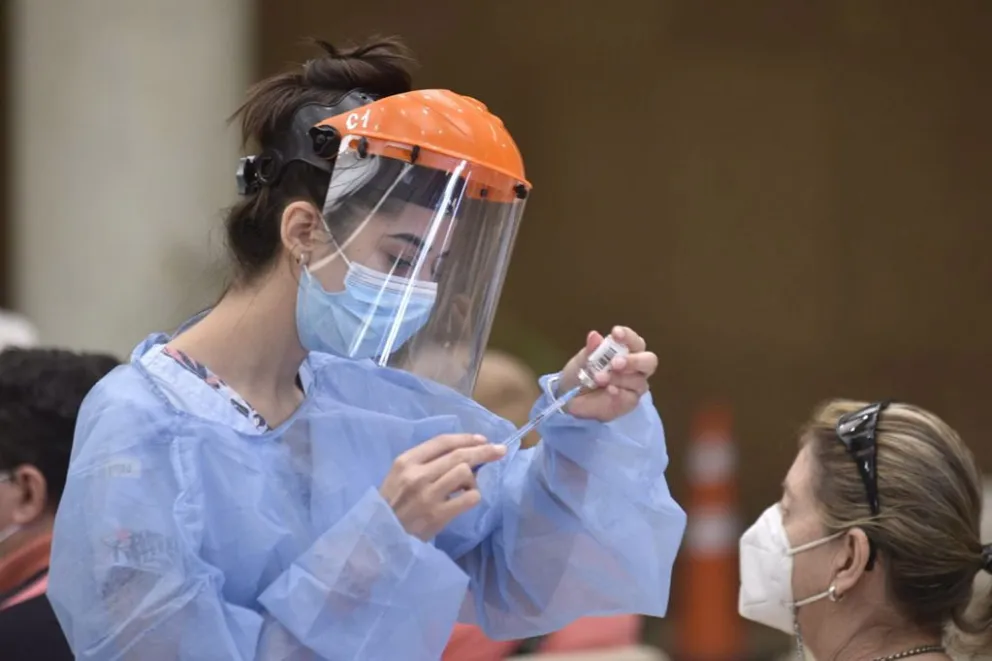 Fuerte aumento de casos en Río Negro: 396 positivos y 3 fallecidos por Covid-19