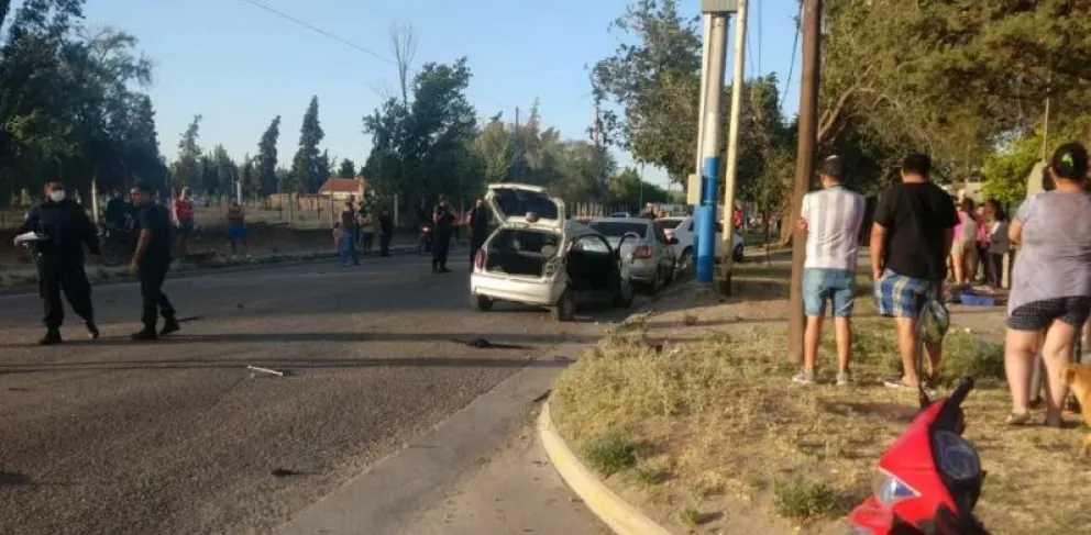 Un choque en calle Mendoza involucra a un padre y su nene de 3 años