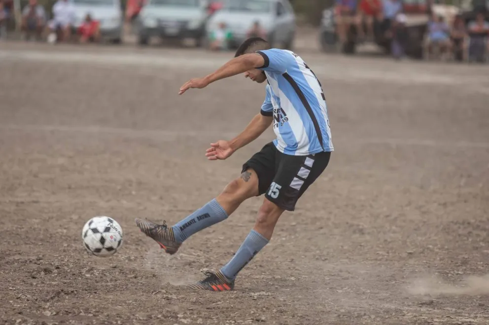 La Esquina, Brown y Lavalle siguen como protagonistas en la liga barrial: así se juega la sexta