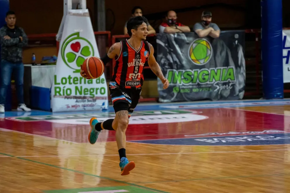 Depo Viedma tuvo el mejor cierre de año con un triunfazo ante Estudiantes 