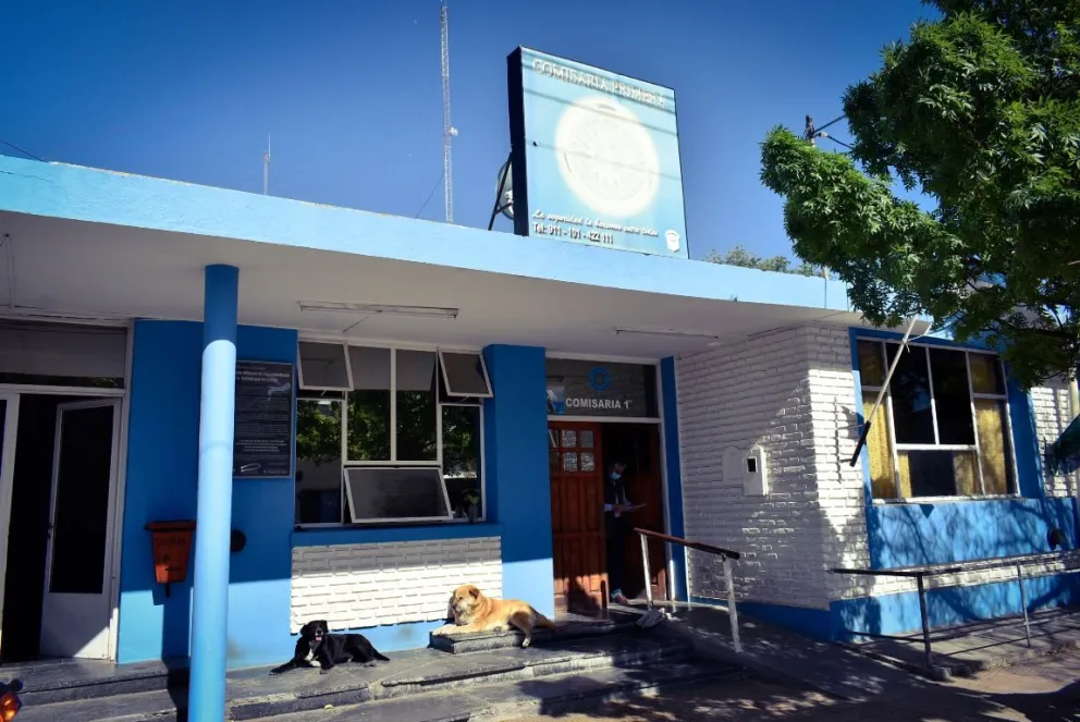 Un comerciante descubrió cómo opera y actuó la Comisaría 1º. Foto archivo.