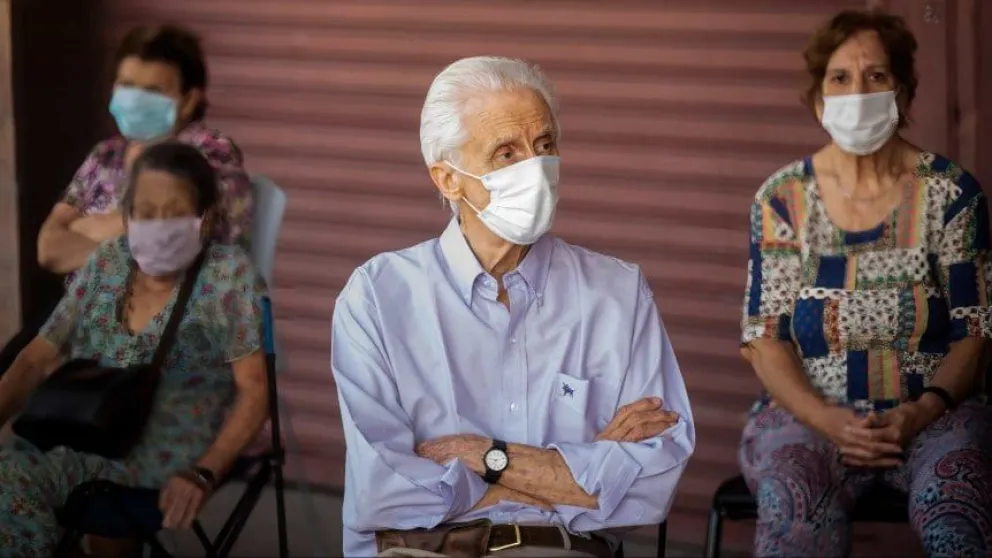 Jubilados y pensionados: cuándo cobran y a qué beneficios pueden acceder