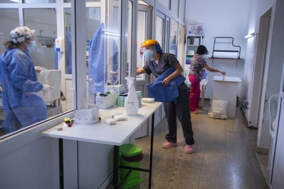 Aumentan los casos de Covid-19 en Argentina: 3.254 positivos y otros 4 muertos este domingo