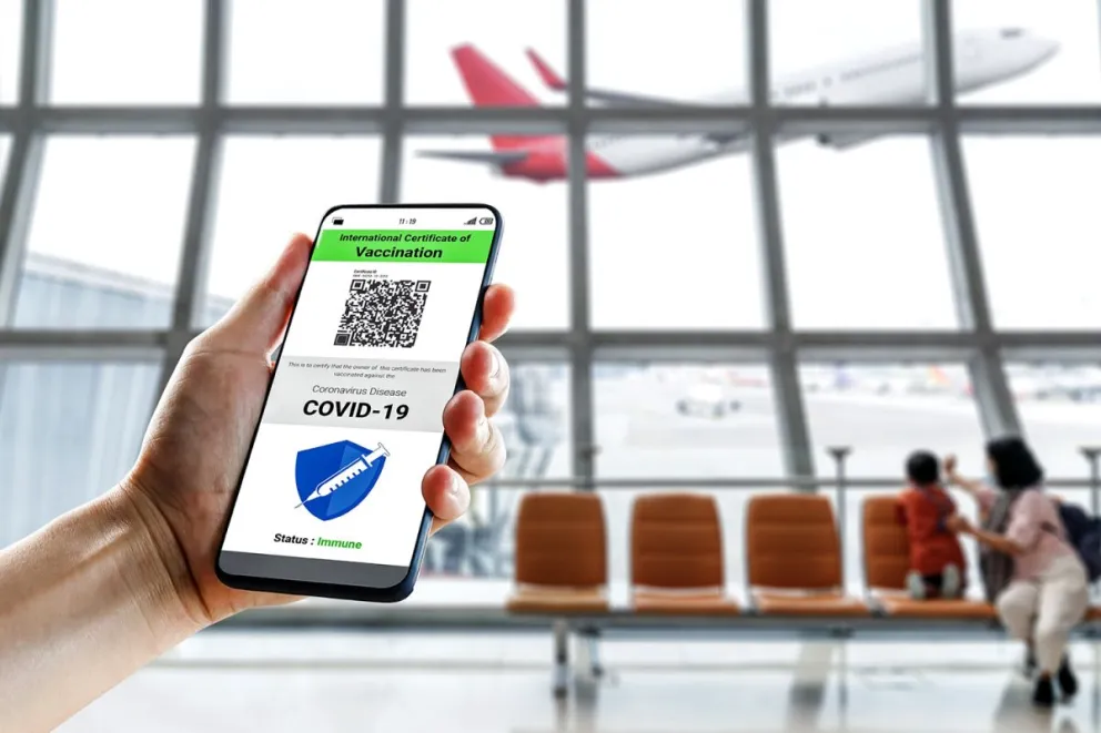 Estados Unidos evalúa exigir tres dosis para obtener el certificado de vacunación completa