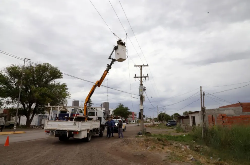 La Unión se convirtió en la primera Toma de Viedma con servicio de luz regular y seguro 