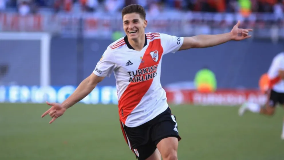River: Julián Álvarez fue elegido entre los mejores 100 futbolistas del mundo