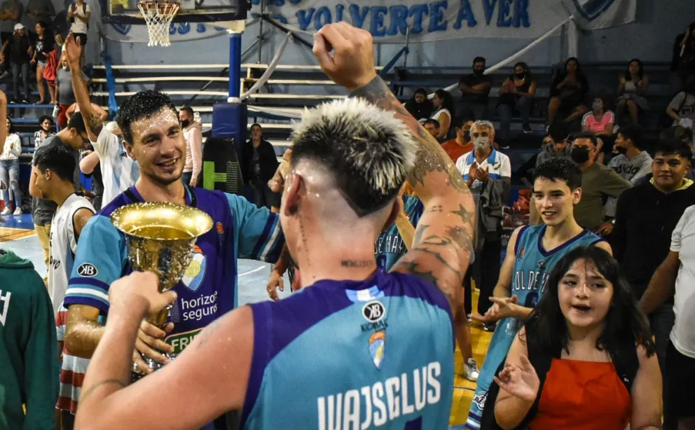 El grito de campeón fue albiceleste: Sol de Mayo derrotó en suplementario a Depo Viedma y se quedó con el Pre-Federal
