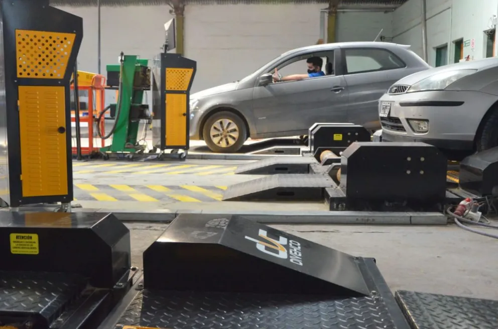 La verificadora de autos está a “full” en Viedma y recién hay turno para el 5 o 6 de enero