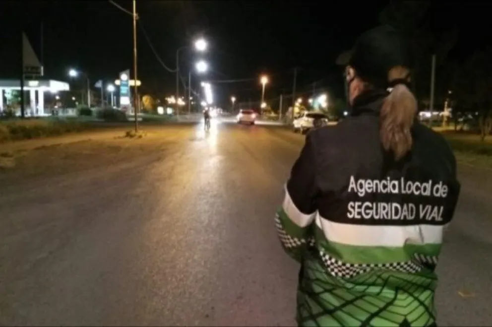 Viedma: Hay cierre para el "rulo" de ingreso por el puente Villarino