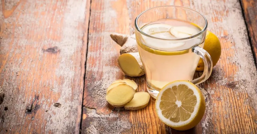 ¿Comiste mucho anoche? 3 bebidas que ayudan a la digestión