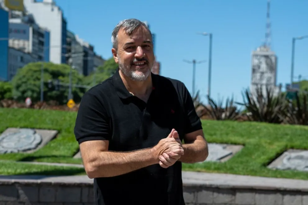 Aguiar consideró que la vacuna debe ser obligatoria y pidió a Carreras que lo demande a Nación