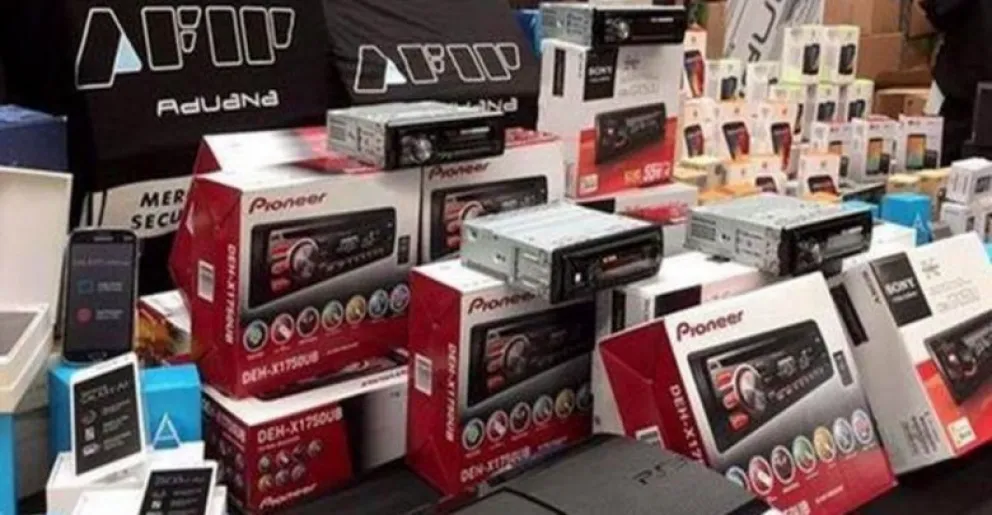 AFIP anuncia una nueva subasta de objetos secuestrados por la Aduana en el aeropuerto de Ezeiza