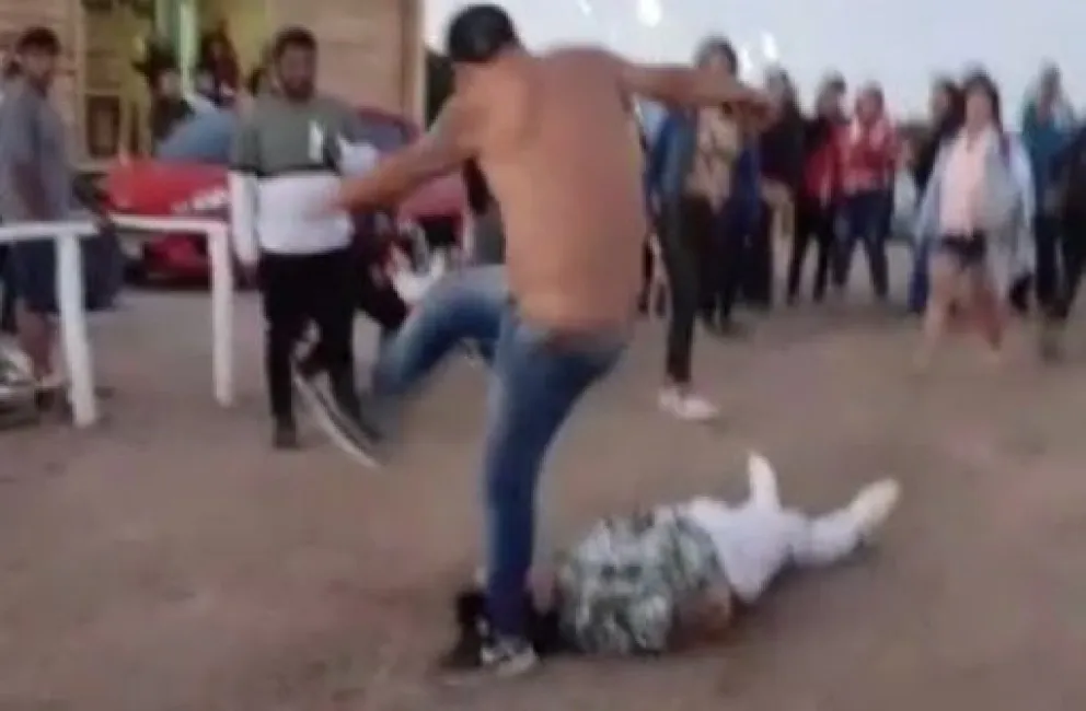 Video: ataque criminal contra un pai umbanda en San Antonio Oeste