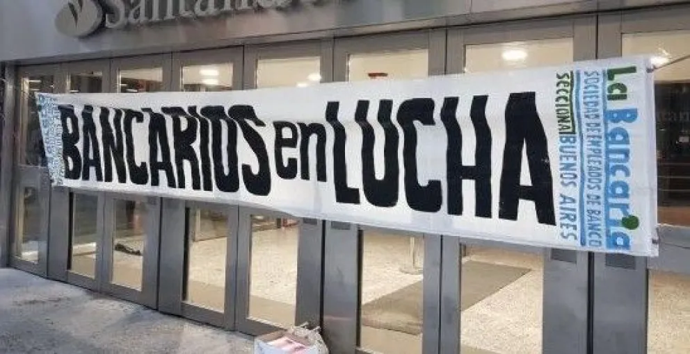 Los bancarios cerraron otro aumento y lograron llegar al 51% en 2021