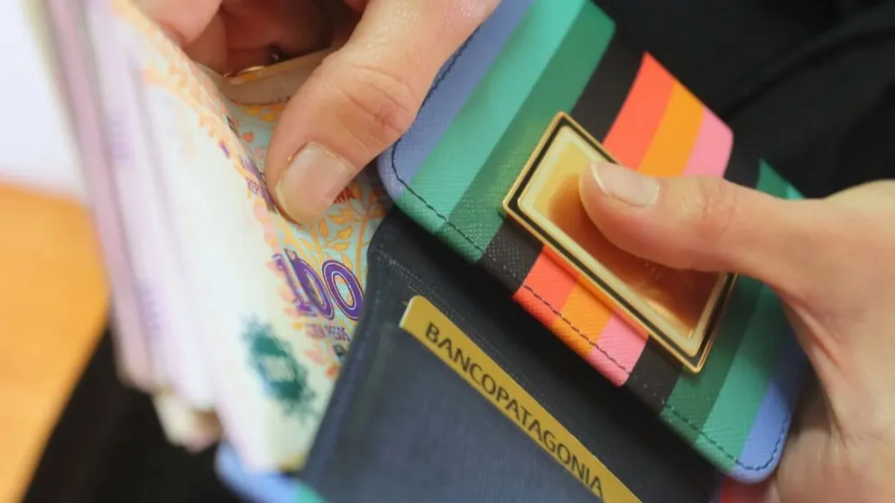 Estatales cobrarán sus sueldos en la primera semana de enero