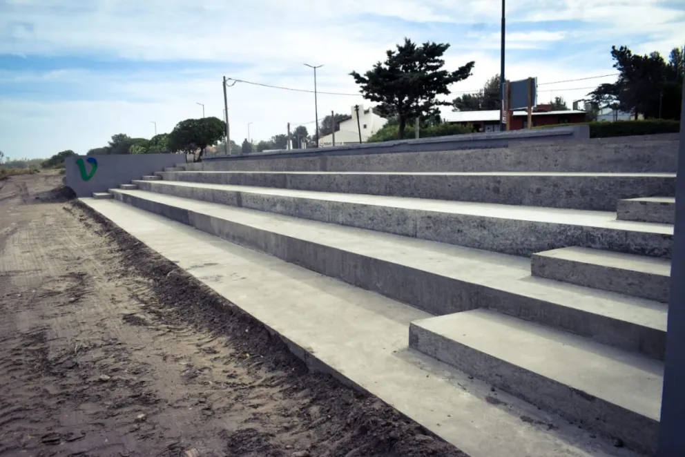 Un jugador de Tejo se descompuso y murió en el Hospital Zatti