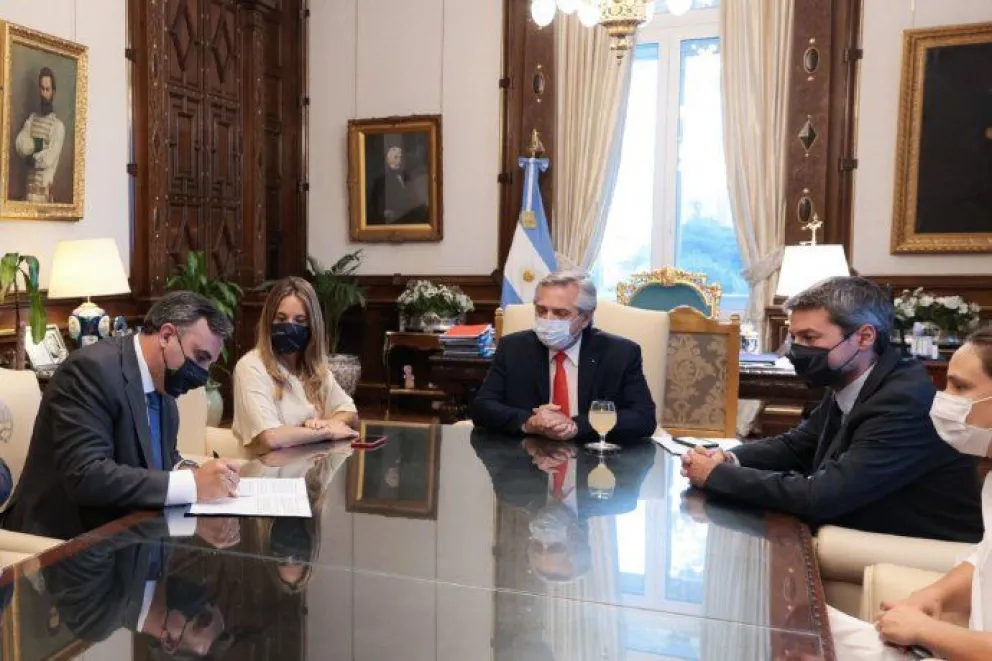 El presidente anunció el congelamiento de precios para el turismo durante el verano 2022