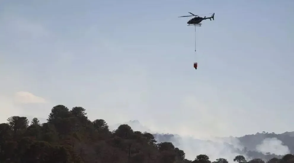 Tragedia en Aluminé: cayó un helicóptero que combatía los incendios y murieron los tripulantes