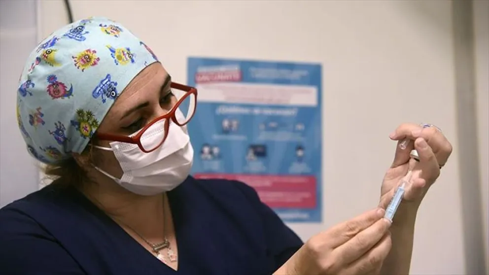 Coronavirus: 3 de cada 10 jóvenes de 18 a 29 años siguen sin aplicarse la segunda dosis