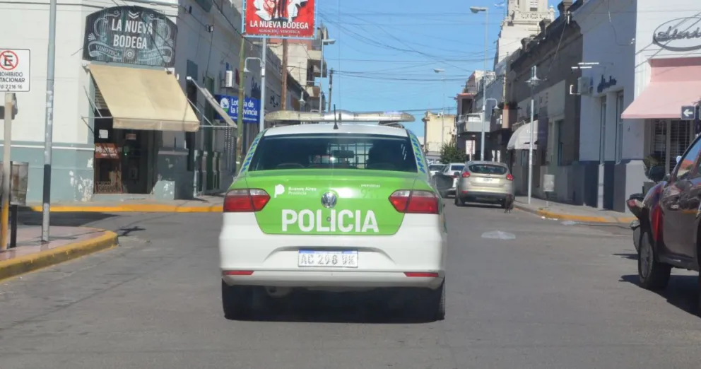 La Policía de Patagones recorre las calles de la ciudad.