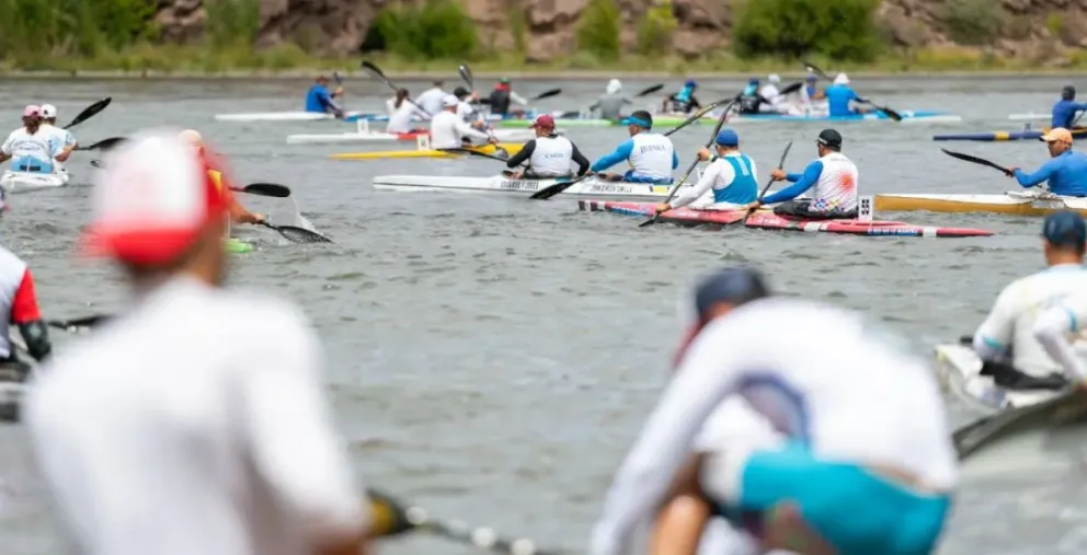 La Regata Internacional del río Negro batió el récord de inscriptos este año