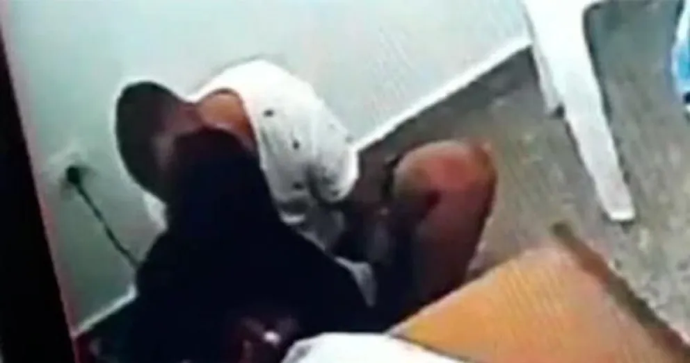 Escándalo en Trelew: una jueza fue filmada a los besos con un condenado a perpetua