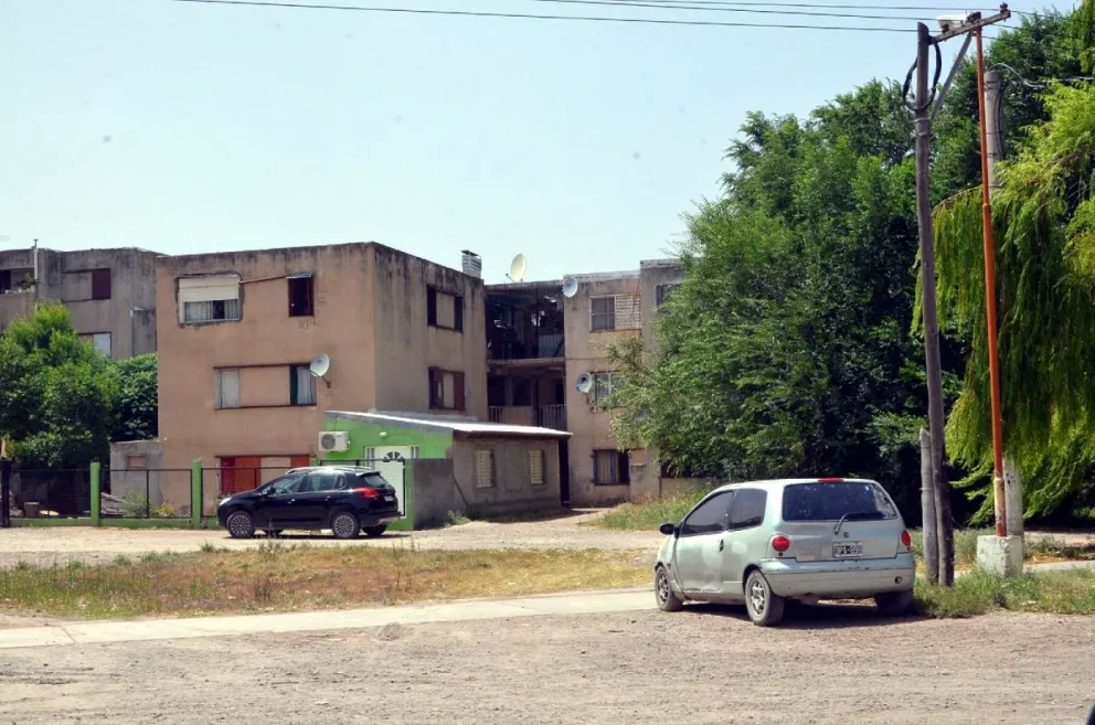 Vecinos y vecinas del Guido se organizan para contrarrestar los desbordes cloacales 