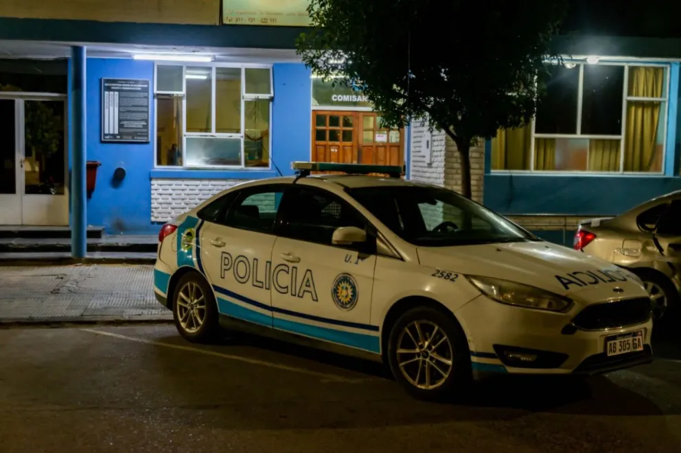 Policías de la unidad céntrica demoraron a un menor tras un intento de robo. 