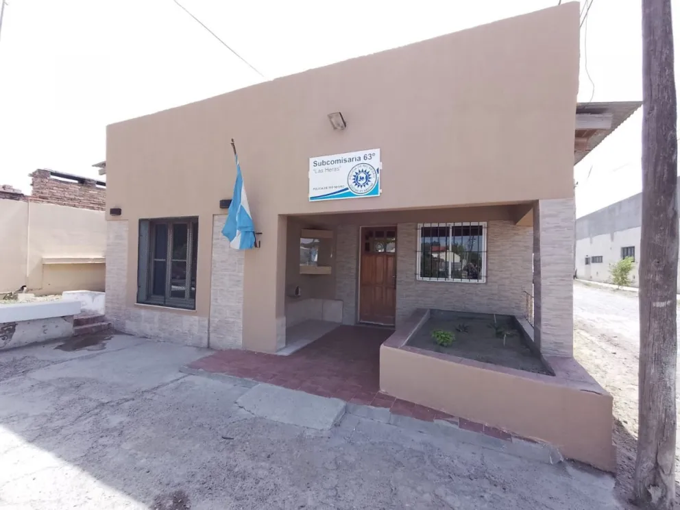 Quiso huir de la Policía en una bici y lo detuvieron: en su mochila llevaba un arma y varios cartuchos