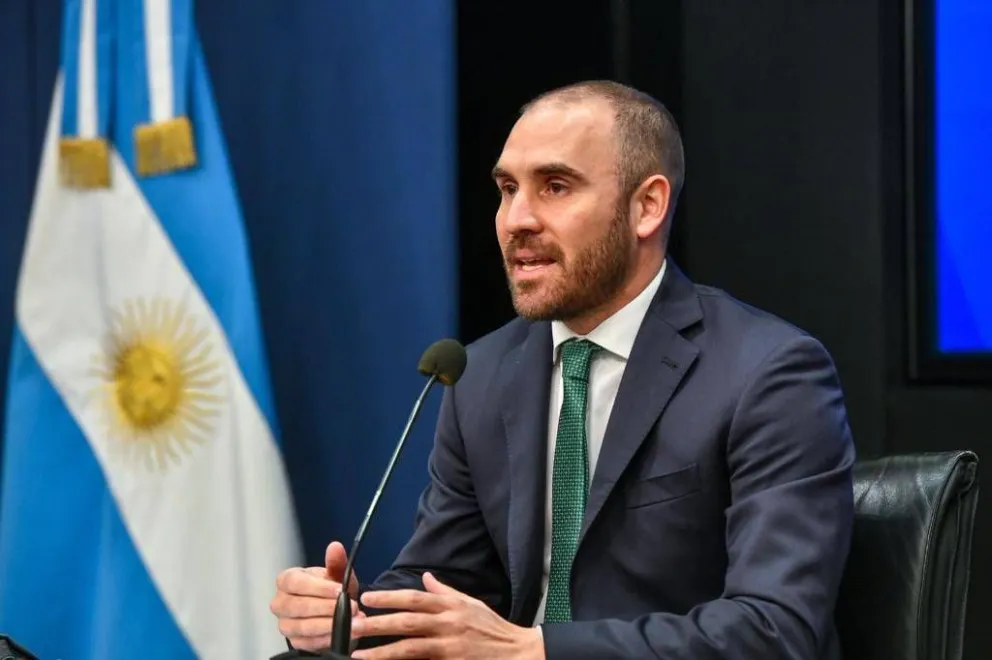 Con la presencia de Carreras, Guzmán recibe a gobernadores para analizar las negociaciones con el FMI