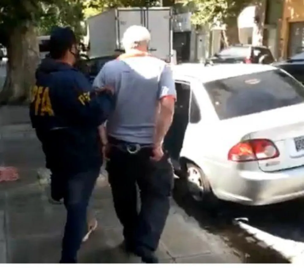 Horror: Un hombre fue detenido por abusar de su hijastra con Síndrome de Down 