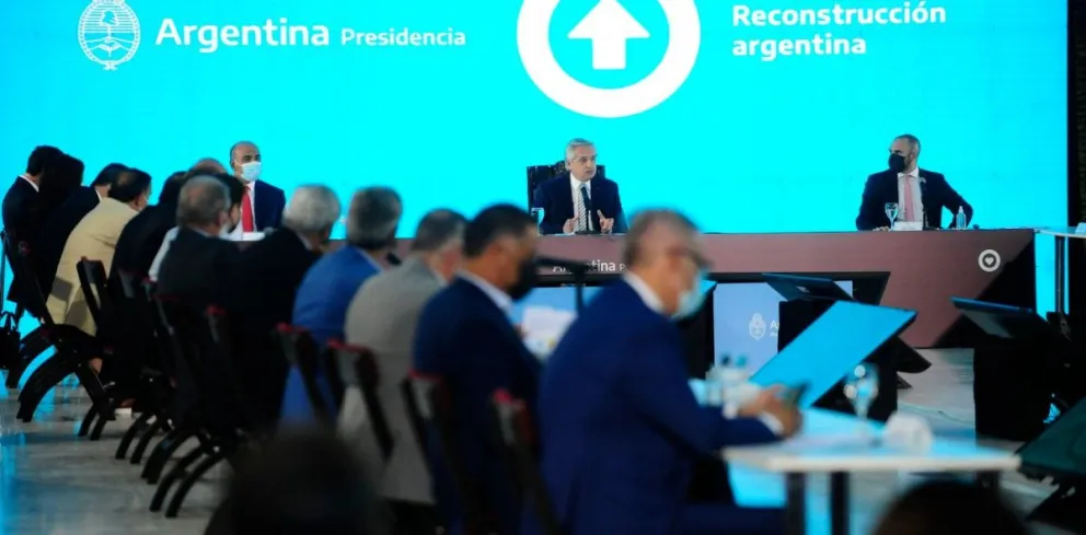 “La palabra ajuste está desterrada”: con solo 12 gobernadores presentes, el Gobierno habló de las negociaciones con el FMI 