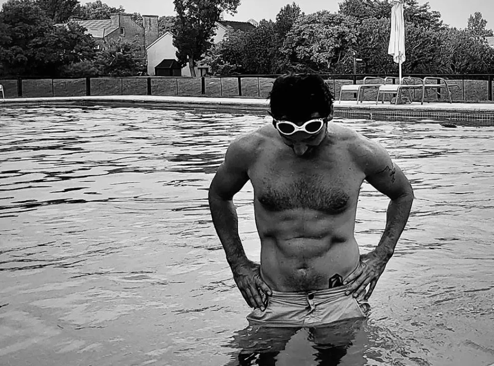 Benjamín Vicuña hará su primer triatlón y así se prepara