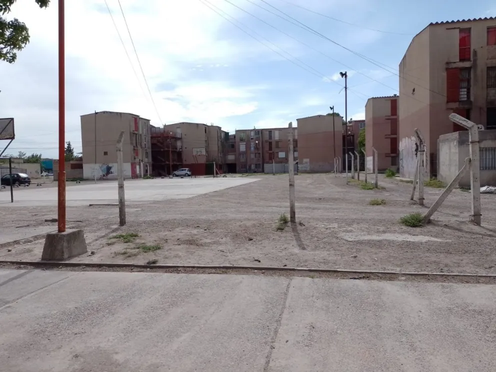 La amenaza fue en la garita del colectivo de Álvaro Barros al 1.600.