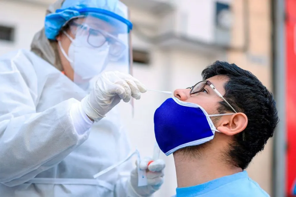 Si tenés estos dos síntomas es probable que estés contagiado con la variante Ómicron