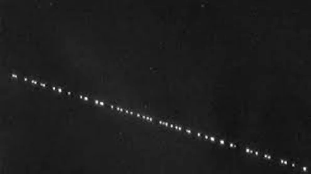  No era un ovni: lo que sobrevoló anoche fueron satélites de Elon Musk