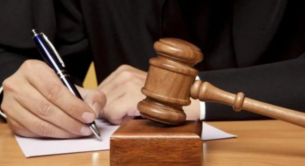 Deberá pagarle la cuota alimentaria a una niña hasta que se resuelva el ADN