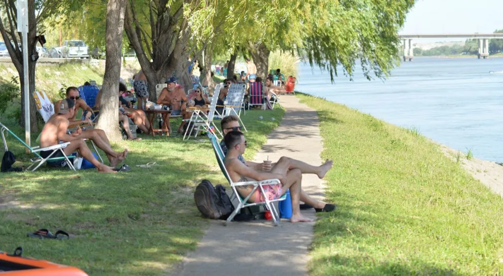 La lluvia se llevó el verano: cuándo volverá el buen clima a la ciudad