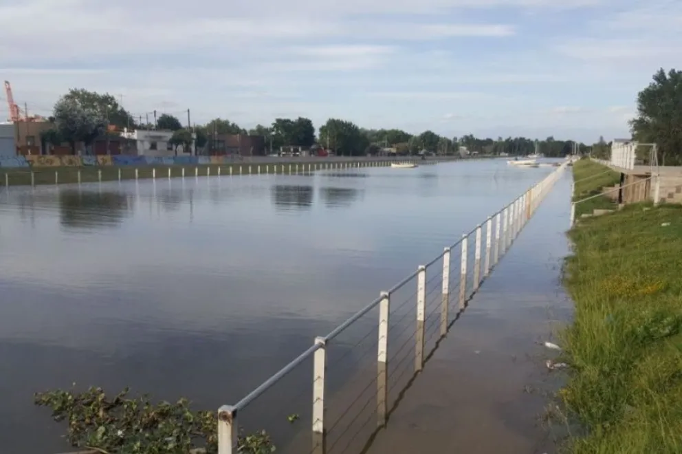 Tragedia en el río: Se tiró para salvar a sus hijos pero él murió ahogado