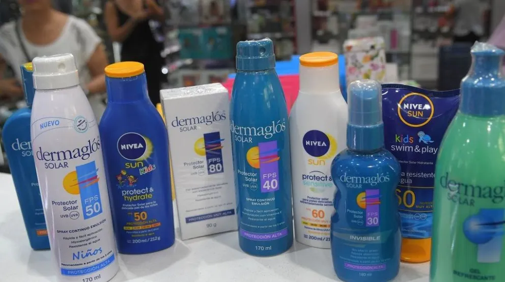 Protectores solares: cuánto gasta una familia para cuidar su piel 