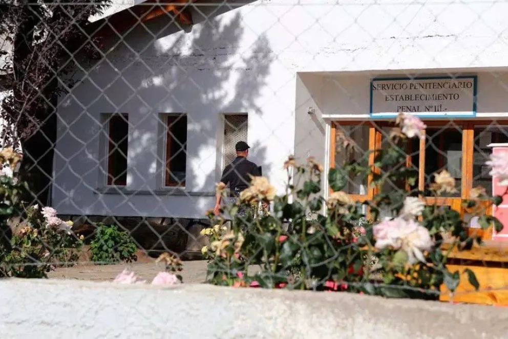 Un peligroso hombre se fugó del Penal de Bariloche